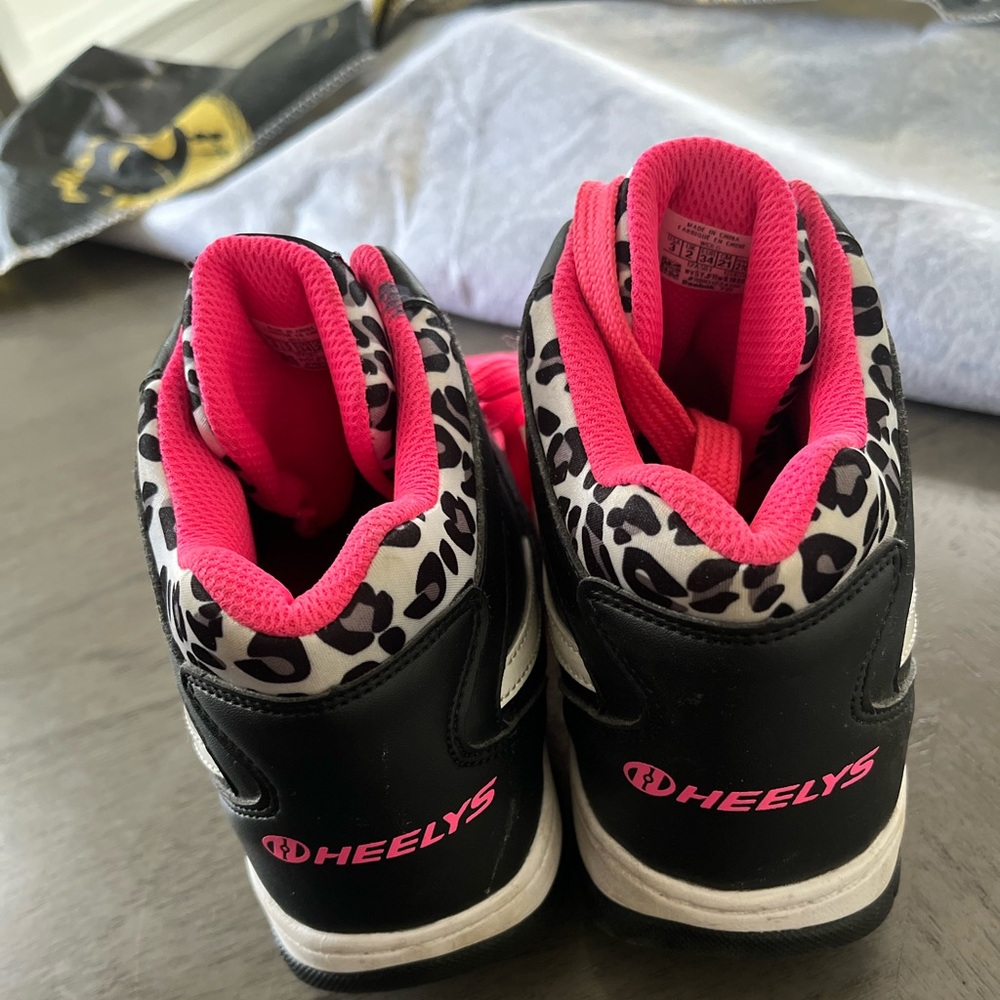 *SOLD* Reebok Heelys